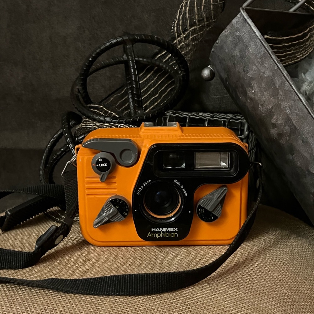 Vintage Hanimex  Amphibian 110 Camera